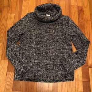 J. Crew 🖤🤍 sweater - like new!